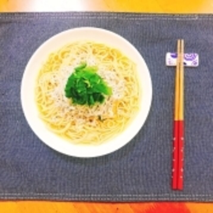 【混ぜるだけ】糖質0麺♡大葉としらすの和風パスタ